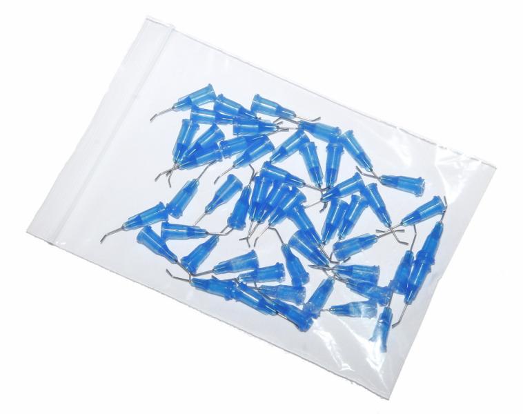 aiguilles de distribution courbées à 45° avec canule en acier inoxydable bleue 22G 50pcs