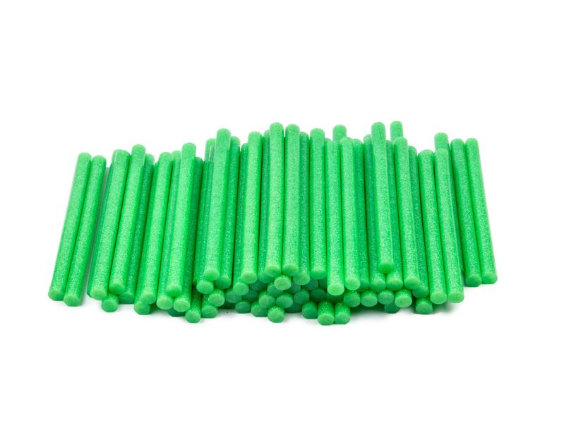 Recharges pour pistolet à colle chaude vert avec paillettes (glitter) diamètre 11mm, 1kg