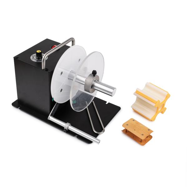 Enrouleuse/réenrouleuse universelle pour les étiquettes autocollantes et les étiquettes jusqu'à 80 mm