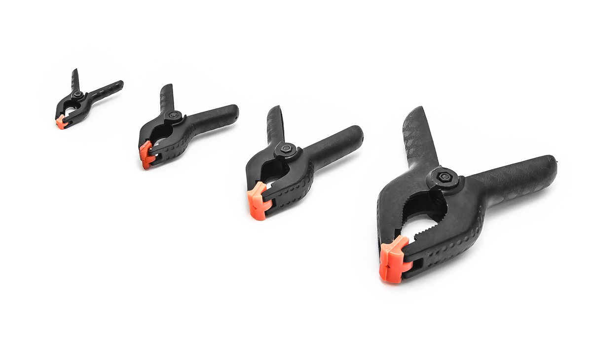 Pinces universelles en plastique (39mm)