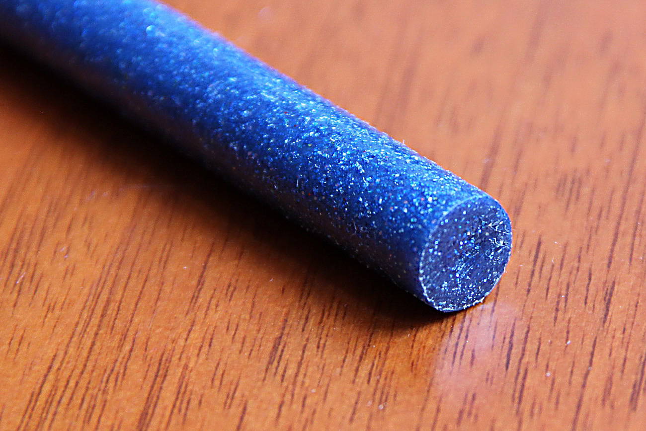 Bâtons décoratifs pailletés pour pistolet à colle chaude bleu 54pcs(1kg)