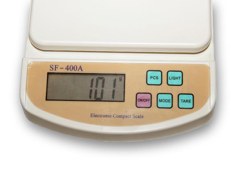 Balance numérique pour lettres et colis avec une capacité de pesage jusqu'à 5kg type SF-400A