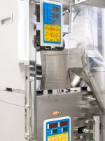 Machine d'emballage automatique avec distributeur de mélange en vrac jusqu'à 99g et imprimante de données de distribution