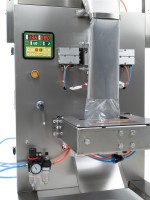 Machine d'emballage verticale pneumatique XT500 avec distributeur de produits en vrac et emballage sous atmosphère protectrice (MAP) 10-500g