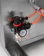 Pièce d'emballage inférieure à entraînement pneumatique pour doseurs de produits en vrac